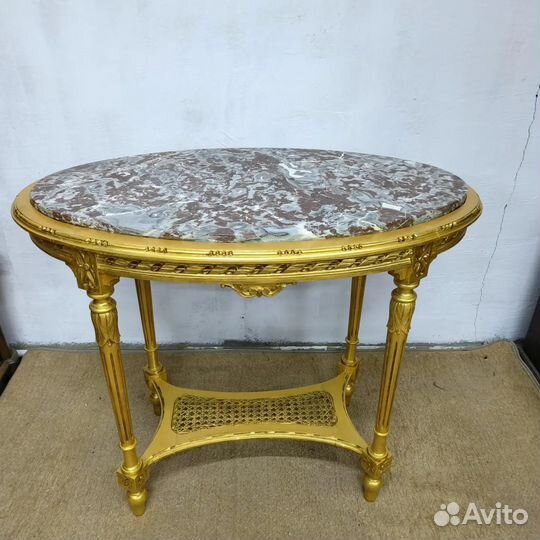 Стол чайный. Антиквариат
