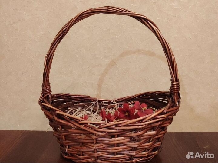 Корзина плетеная