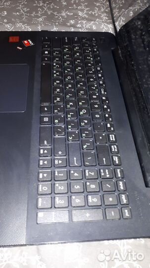 Ноутбук asus x555