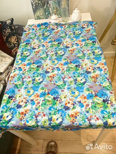 Отрезы шелковых тканей