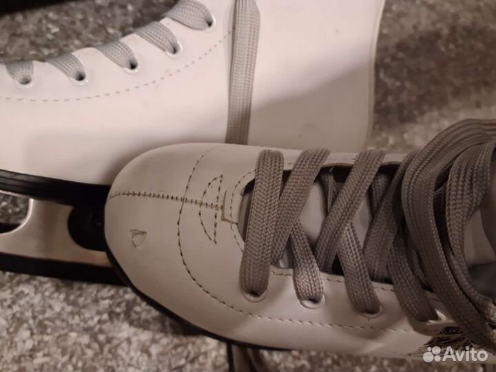 Коньки фигурные