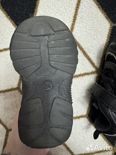 Кроссовки на мальчика