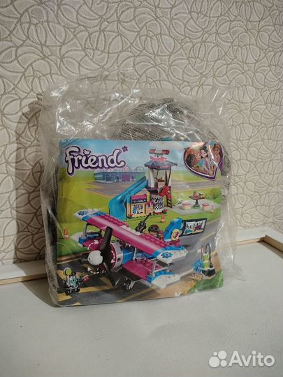 Конструктор lego friends самолет