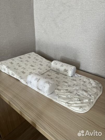 Подушка-позиционер для новорожденных