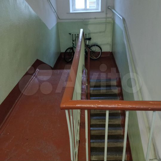 Комната 24 м² в 3-к., 2/2 эт.