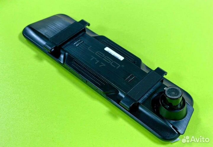 Регистратор Lesa T17 полный экран