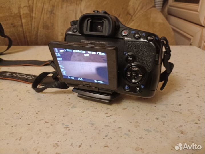 Продам зеркальный фотоаппарат sony A57