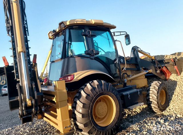 Экскаватор-погрузчик MST M542, 2022