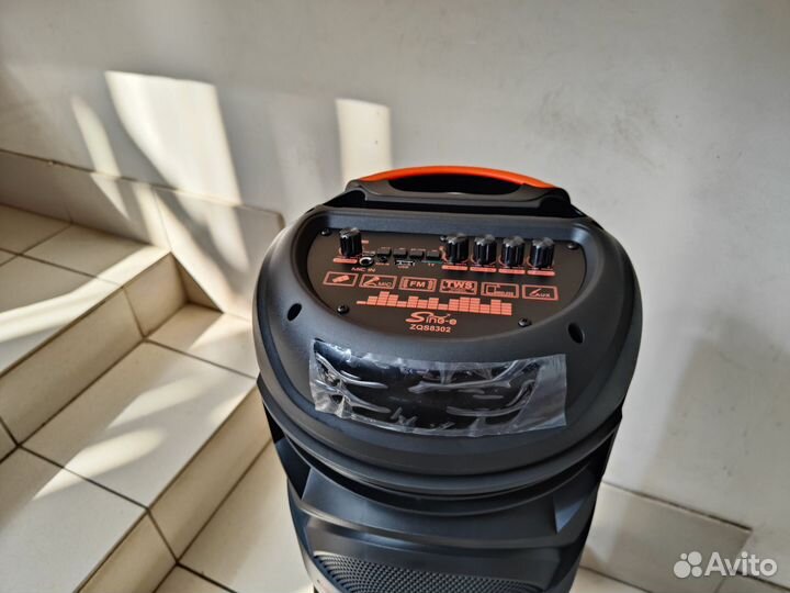 Блютуз колонка