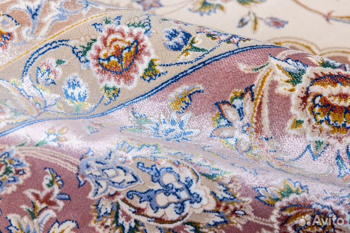 Иранский ковёр из шёлка «masterpiece QUM»