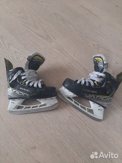 Коньки хоккейные