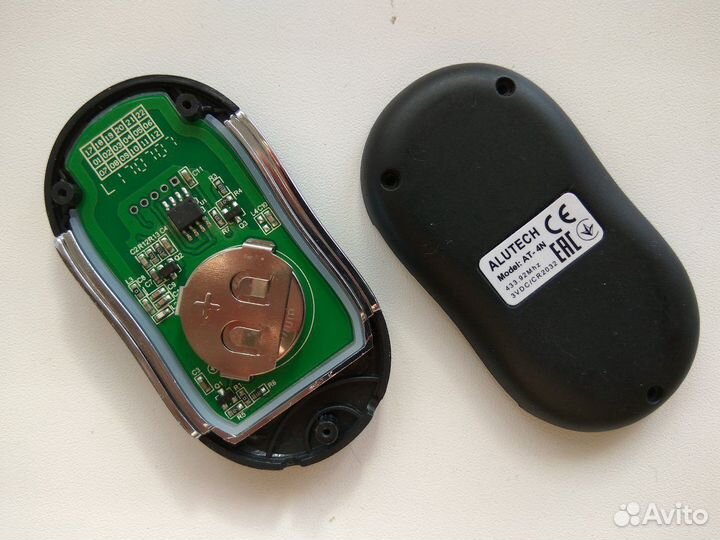 Alutech AT-4N пульт д/у для ворот и шлагбаумов