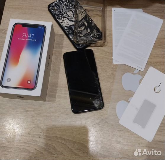 iPhone X, 64 ГБ
