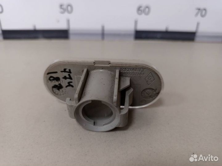 Повторитель на крыло Renault Logan 1 2005-2014