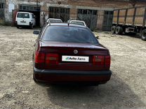 Volkswagen Passat 1.8 MT, 1994, 250 000 км, с пробегом, цена 220 000 руб.