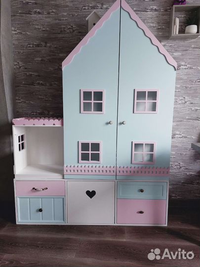 Домик кукольный