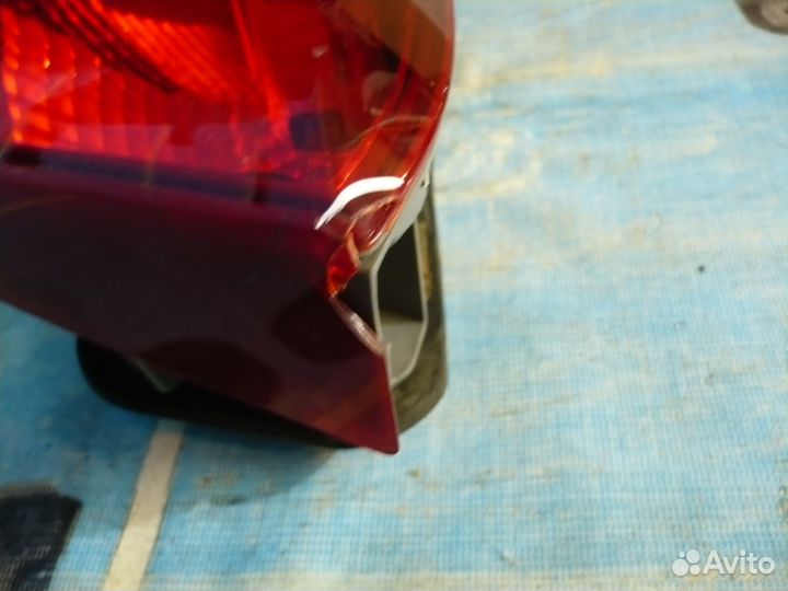 Kia Rio 3 Фонарь внутренний левый б/у.оригинал