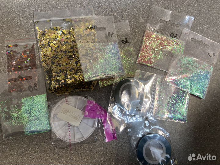 Огромная коробка дизайнов для маникюра