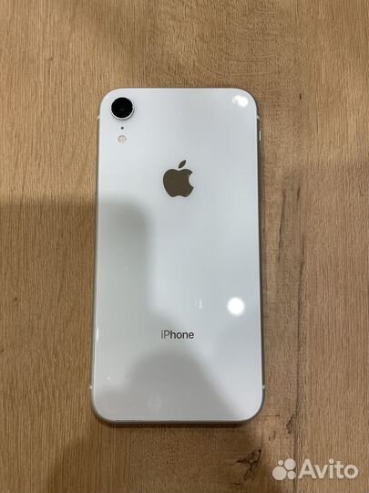 iPhone Xr, 64 ГБ