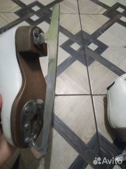 Коньки фигурные профес. Riedell, по стельке 18 см