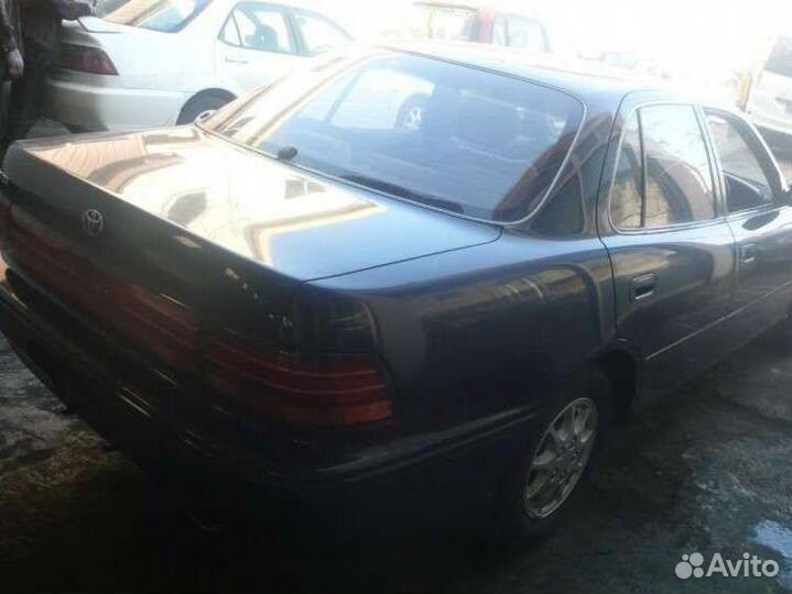 Toyota camry sv32