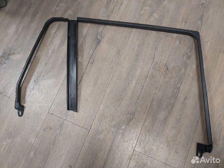 Накладка двери задняя правая Bmw X3 2.0D E83 N47