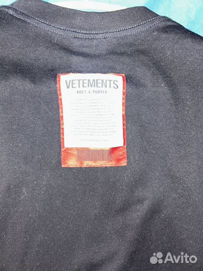 Футболка vetements