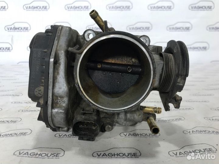 Дроссельная заслонка Skoda Octavia Tour 1.6 AKL