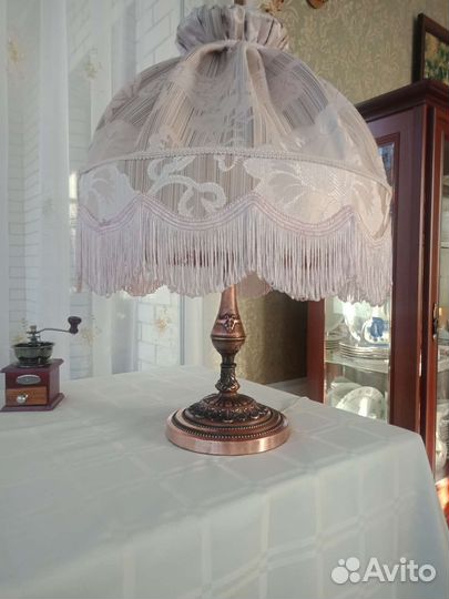 Настольная лампа времен СССР