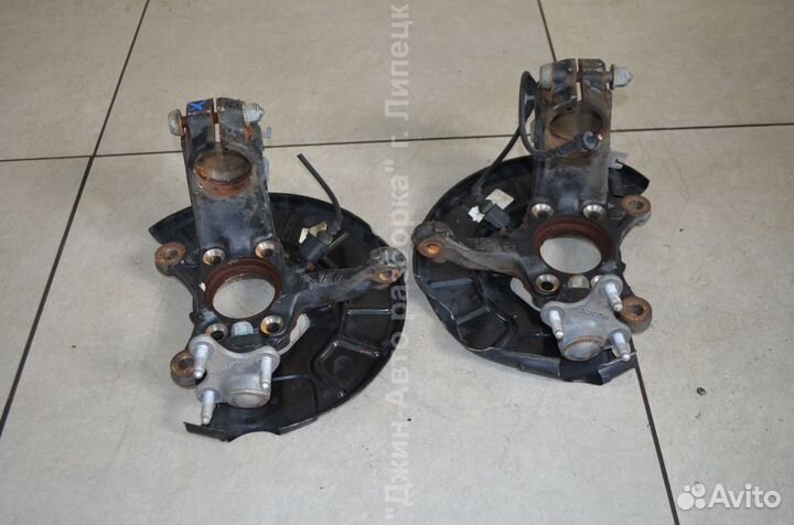 Кулак поворотный передний Golf 5 Jetta 5