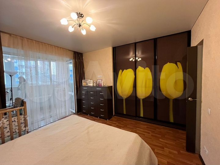 3-к. квартира, 106,5 м², 4/8 эт.