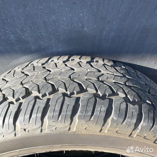 Royal Black Royal A/T 275/65 R17