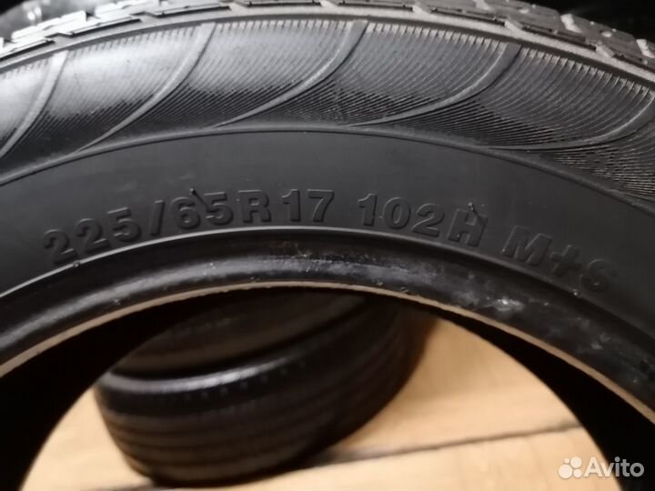 Kumho Solus KL21 225/65 R17