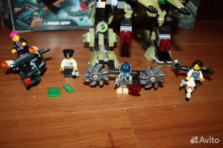 Лего набор 70164 ultra agents ураганное ограбление