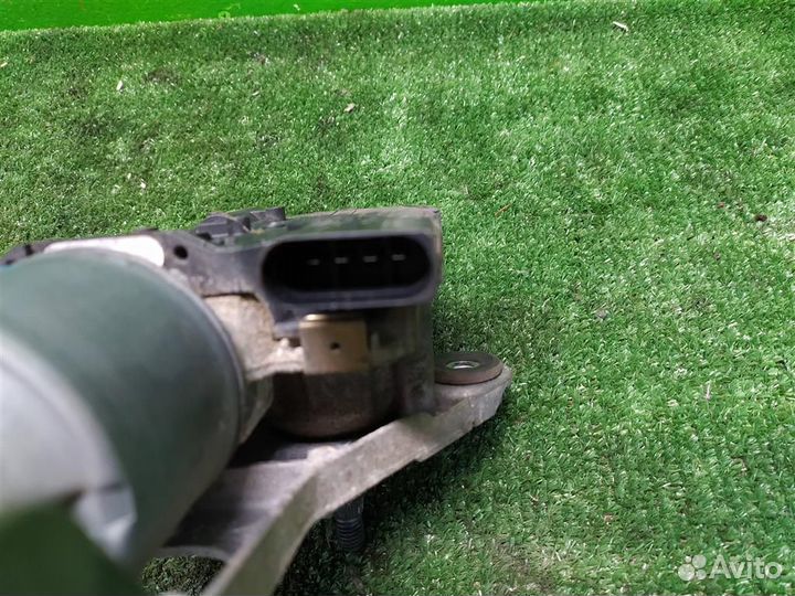 Мотор стеклоочистителя правый Ford Focus 3 (CB8)