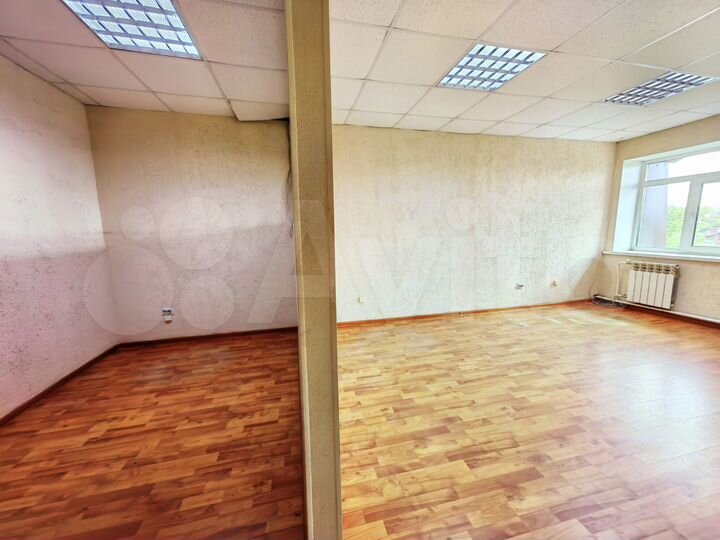 Светлый офис на Яковлева, 26 м²