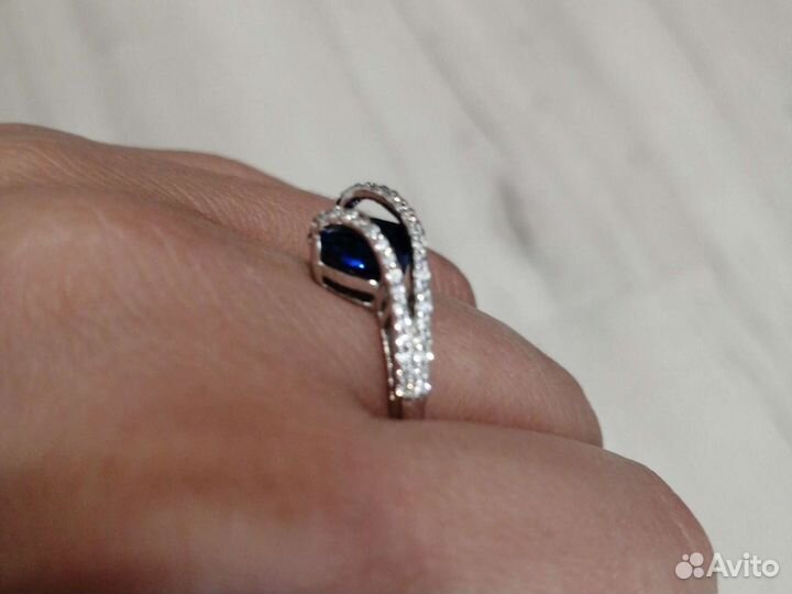 Серебряное кольцо
