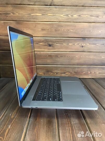 Macbook pro 15 2017 touch bar 560