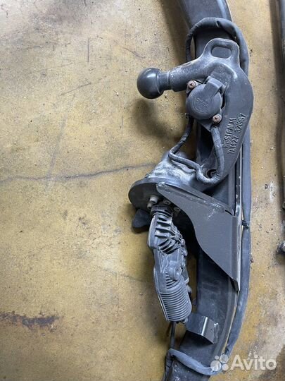 Электрический фаркоп VAG