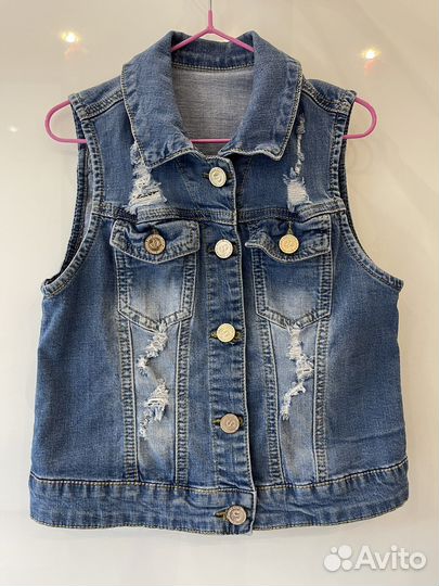 Джинсовая жилетка для девочки
