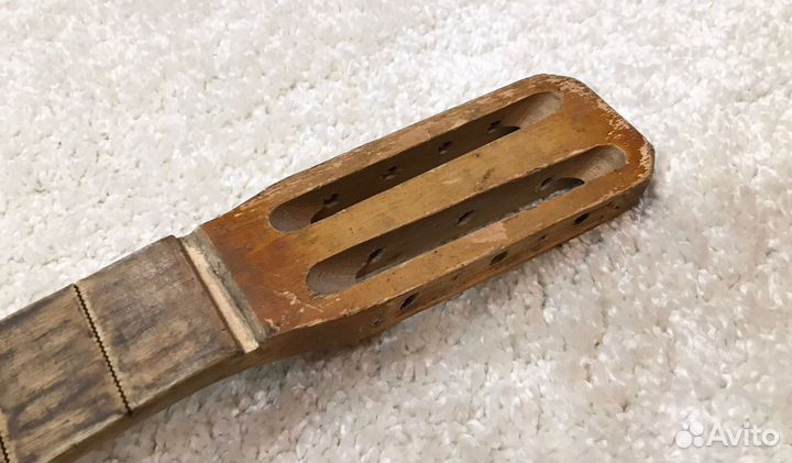 Гриф семиструнной гитары