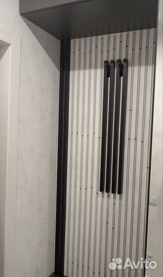 Вешалка настенная