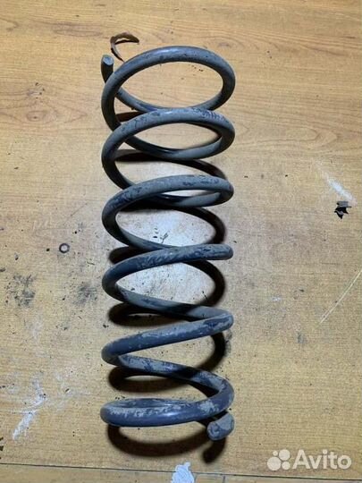 Пружина подвески задняя Toyota Corona premio 1999