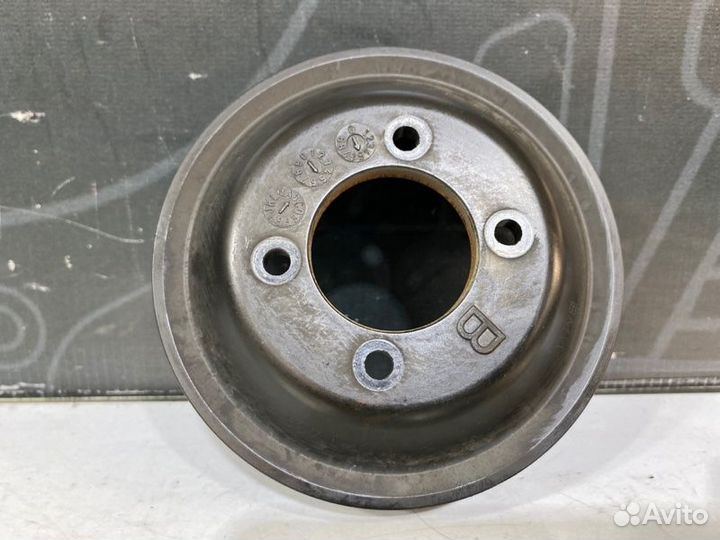 Шкив помпы Bmw X5 E53 M54B30 2005