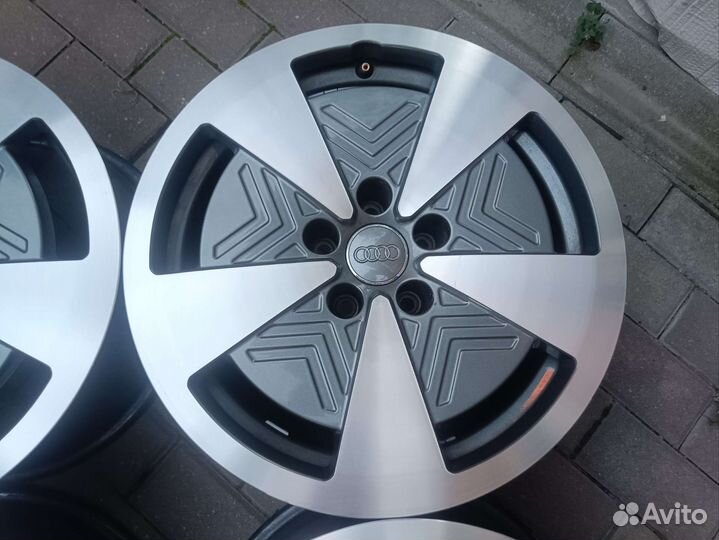 Оригинал Audi r-17 (5x112) как новые 4 шт
