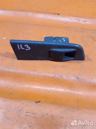 Кнопка стеклоподъемника Toyota 4 Runner/Hi-Lux (1