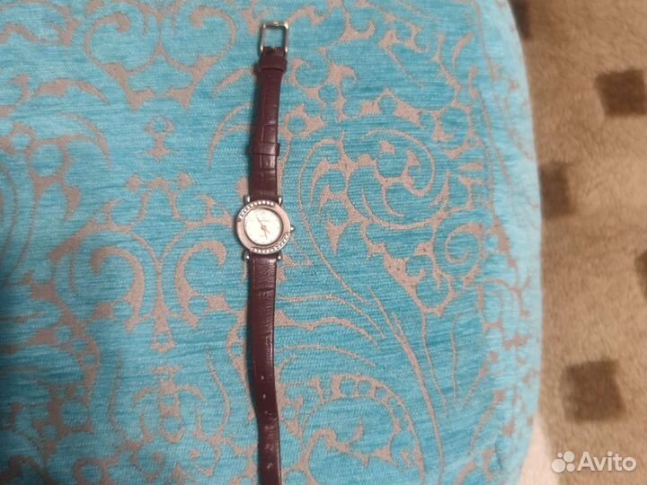 Часы наручные женские