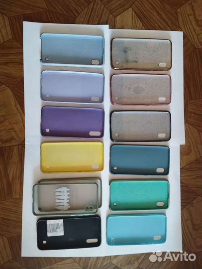 13 чехлов на Samsung Galaxy A10
