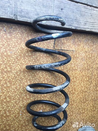 Пружина volvo xc60 д5 дизель передняя ооига