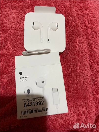 Наушники EarPods USB-C б/у